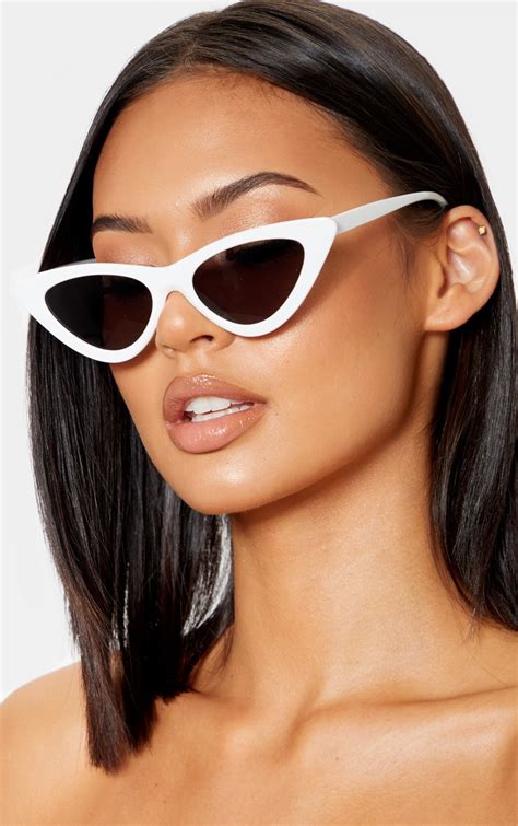 cat eye style sunglasses